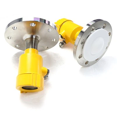 Radarový snímač hladiny pevných látok